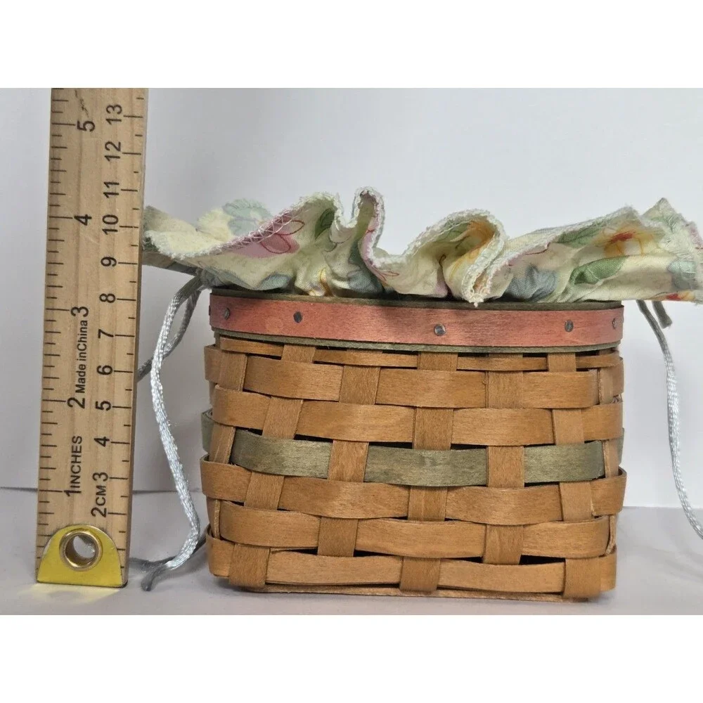 Longaberger 2009 Mother’s Day Trim-A Basket Floral Cloth Liner Protector